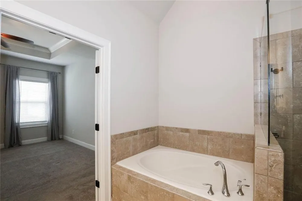 2117 Parkside Glen View Duluth, GA 30097