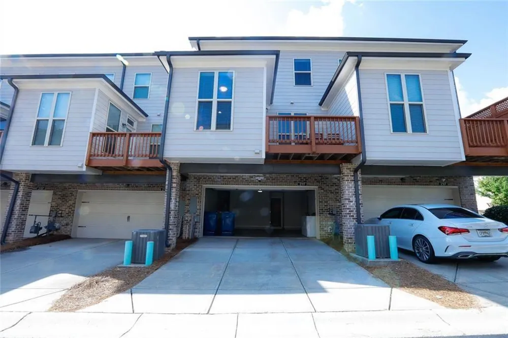 2117 Parkside Glen View Duluth, GA 30097