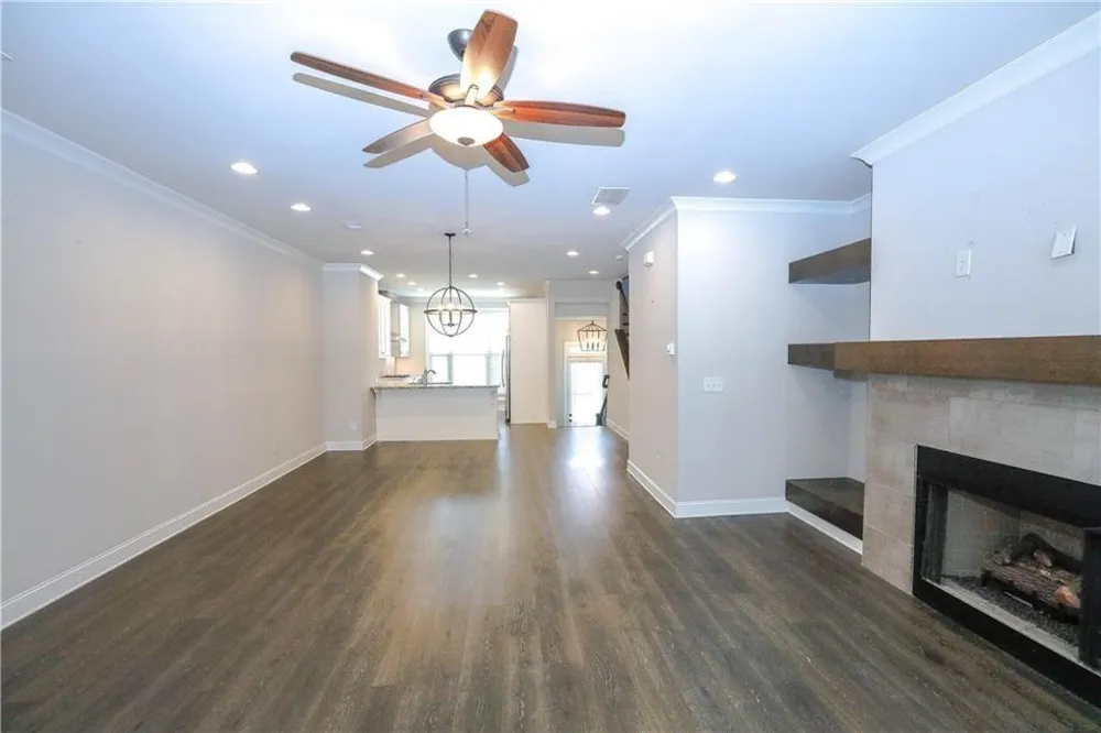 2117 Parkside Glen View Duluth, GA 30097