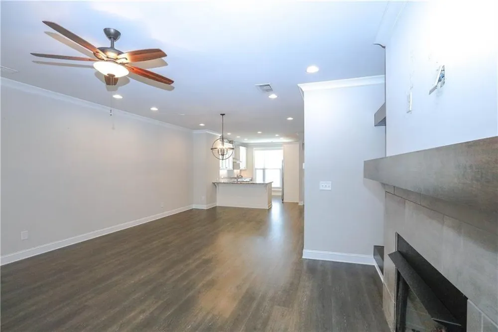 2117 Parkside Glen View Duluth, GA 30097