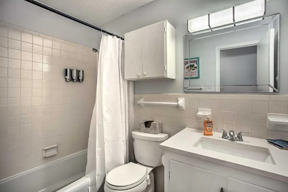 108 Camino Robles Street Gun Barrel City, TX 75156