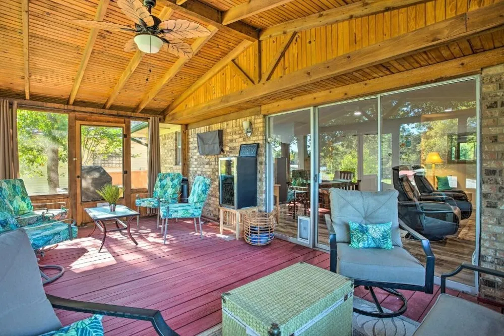 108 Camino Robles Street Gun Barrel City, TX 75156