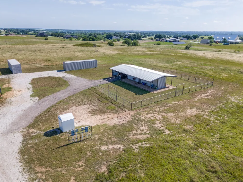 6825 Fm 920 Weatherford, TX 76088
