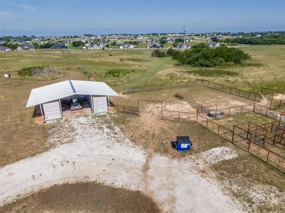6825 Fm 920 Weatherford, TX 76088