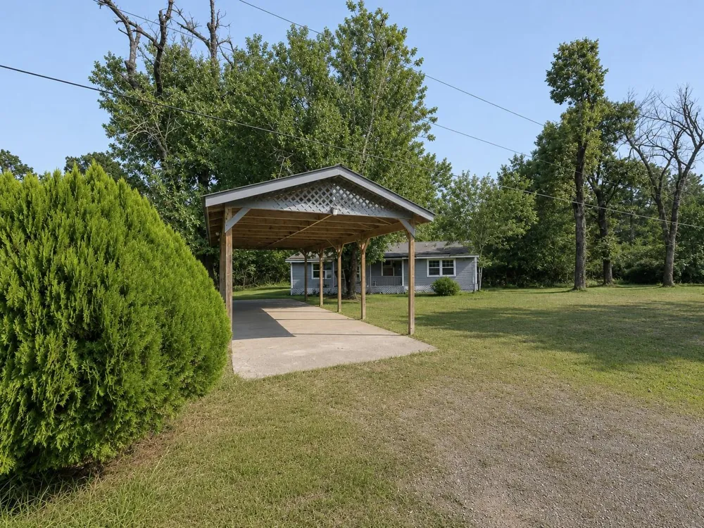 227 Live Oak Lane Onalaska, TX 77360