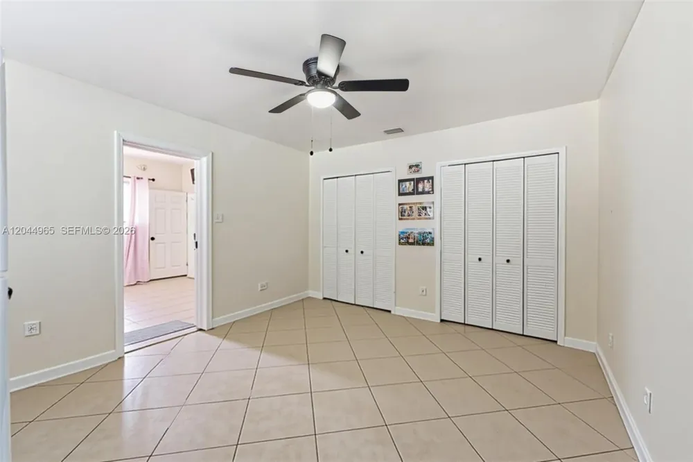 1421 SW 76 ct Miami, FL 33144