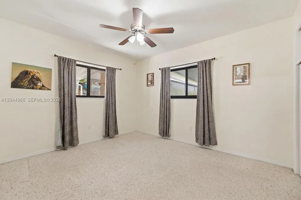 1421 SW 76 ct Miami, FL 33144