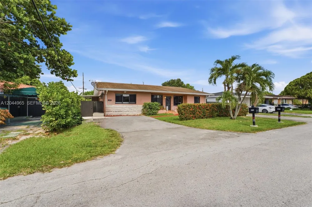 1421 SW 76 ct Miami, FL 33144