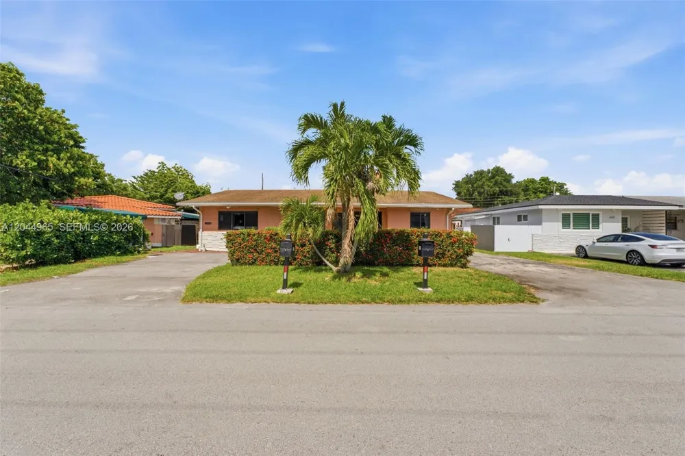 1421 SW 76 ct Miami, FL 33144