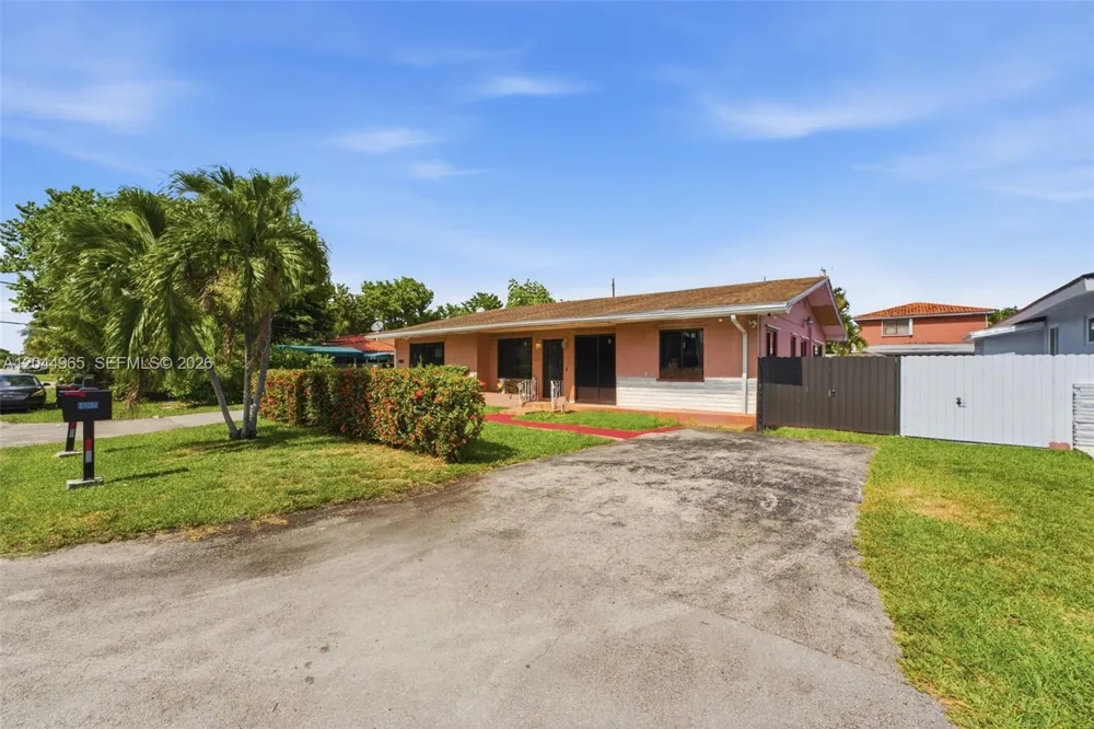 1421 SW 76 ct Miami, FL 33144