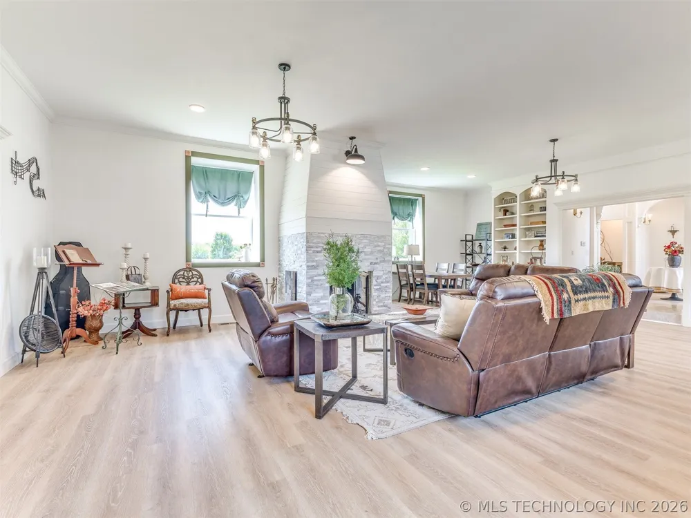 397960 W 4000 ROAD Skiatook, OK 74070