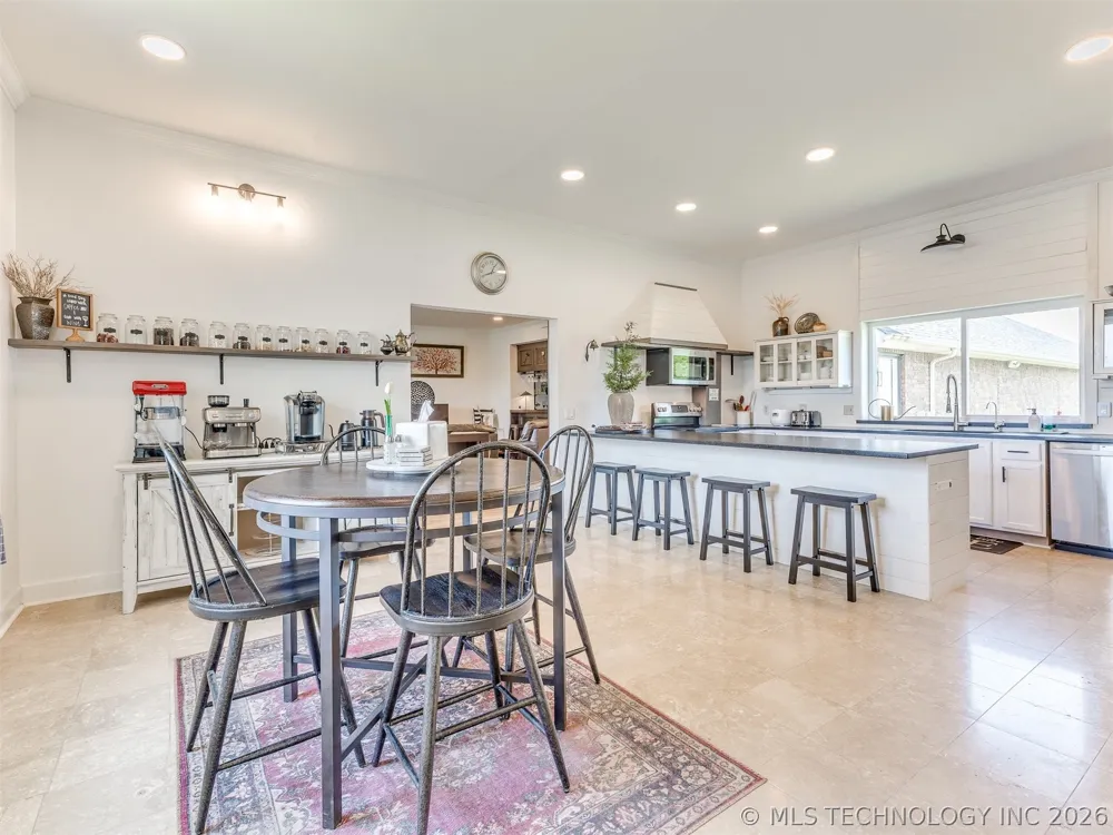 397960 W 4000 ROAD Skiatook, OK 74070