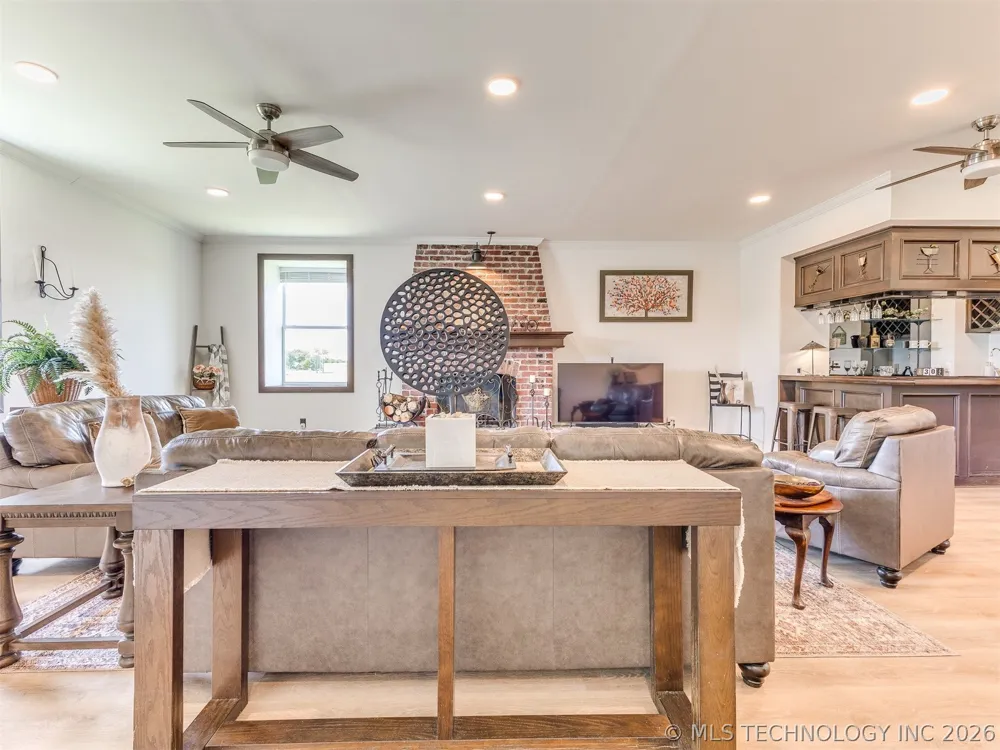 397960 W 4000 ROAD Skiatook, OK 74070
