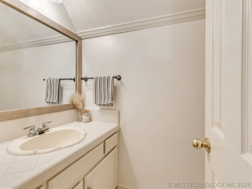 397960 W 4000 ROAD Skiatook, OK 74070