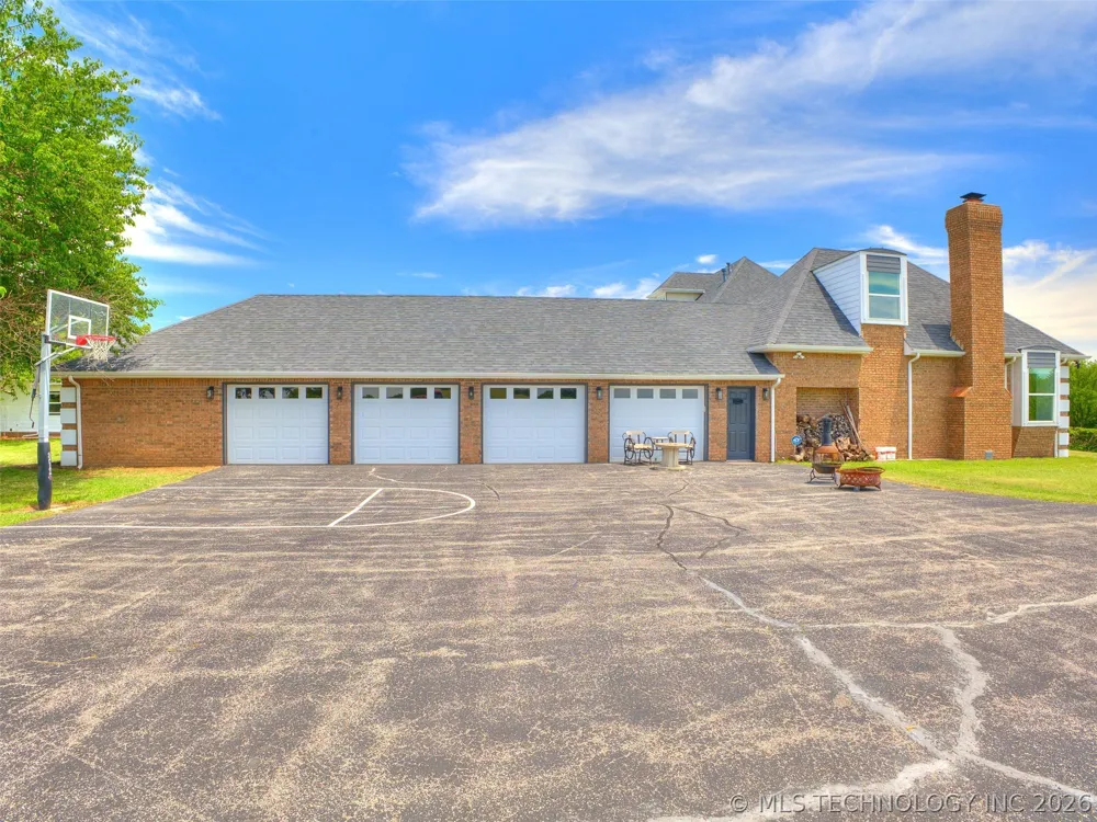 397960 W 4000 ROAD Skiatook, OK 74070