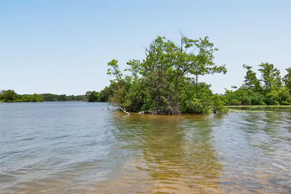 Island on Pontiac Lake White Lake Charter Township, MI 48386