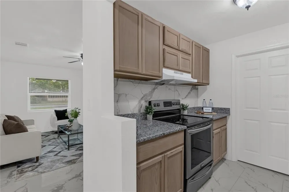 107 FORD AVENUE Altamonte Springs, FL 32701