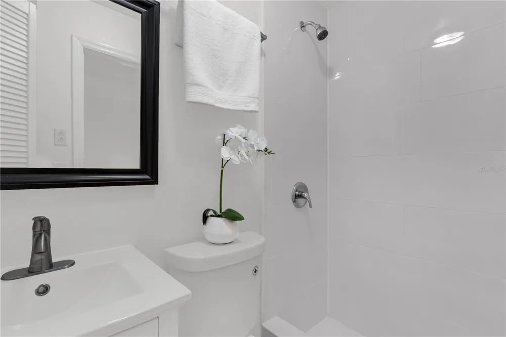 107 FORD AVENUE Altamonte Springs, FL 32701
