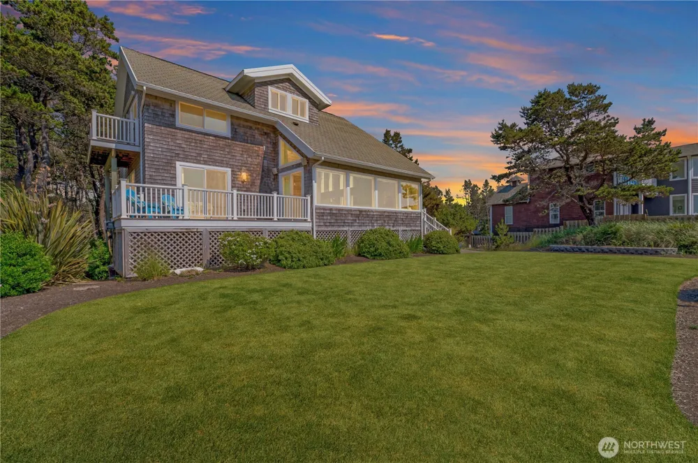 23411 Pacific Way Ocean Park, WA 98640