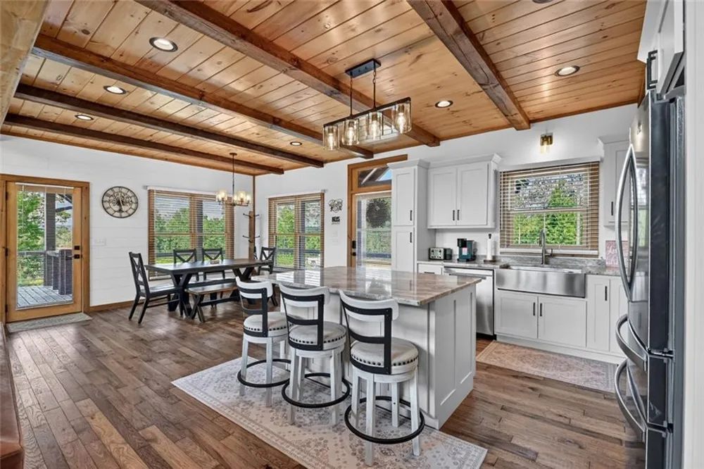 279 Shallow Water Trail Talking Rock, GA 30175