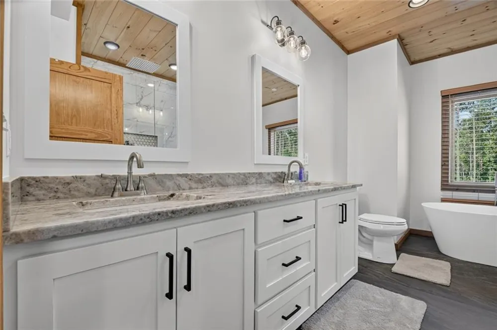 279 Shallow Water Trail Talking Rock, GA 30175