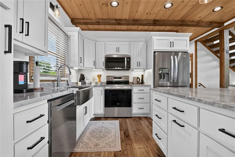 279 Shallow Water Trail Talking Rock, GA 30175