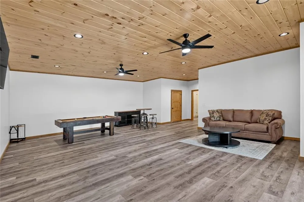 279 Shallow Water Trail Talking Rock, GA 30175