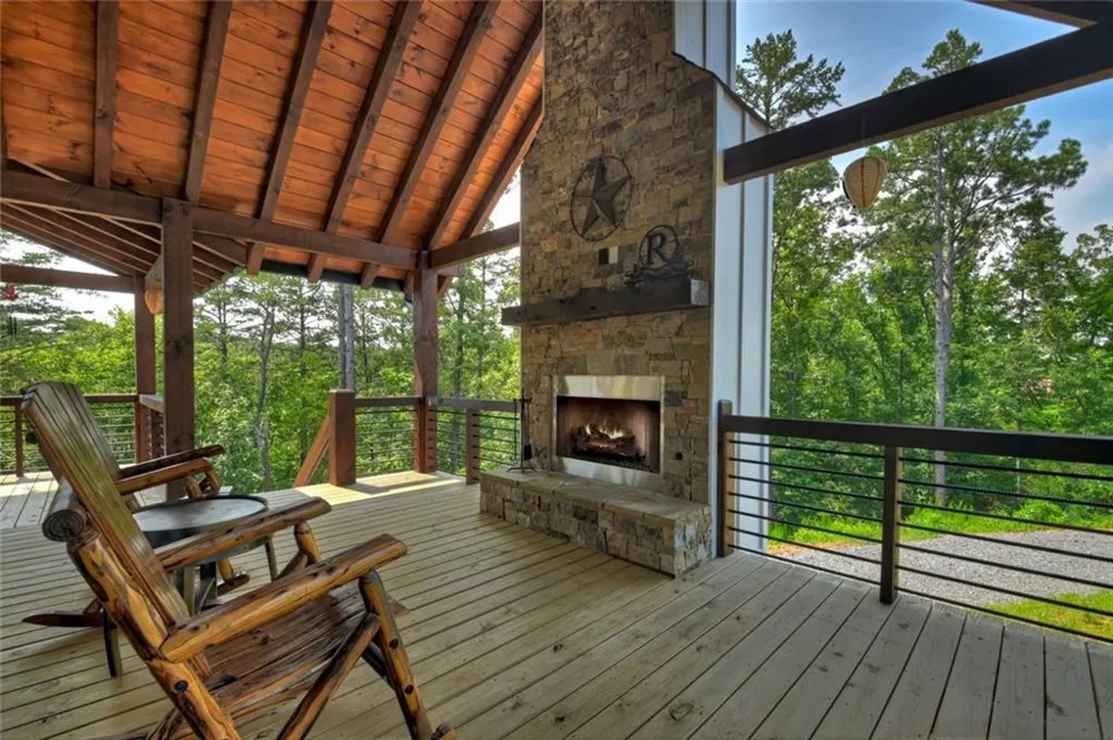 279 Shallow Water Trail Talking Rock, GA 30175