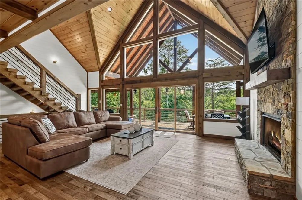 279 Shallow Water Trail Talking Rock, GA 30175