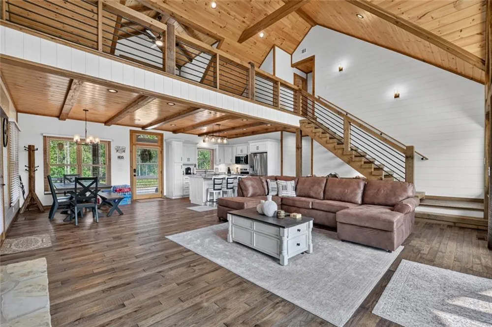 279 Shallow Water Trail Talking Rock, GA 30175