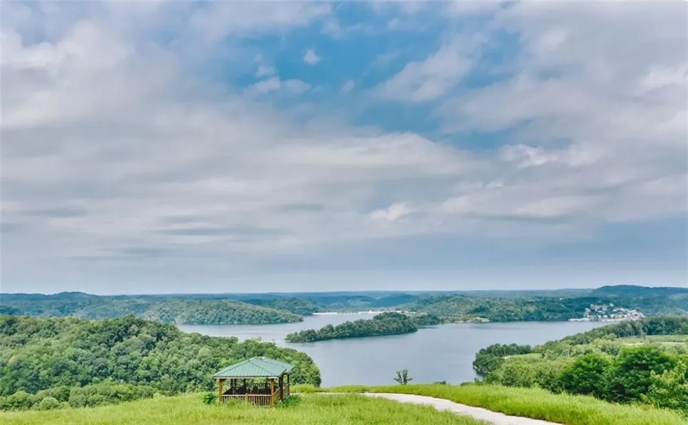 279 Shallow Water Trail Talking Rock, GA 30175
