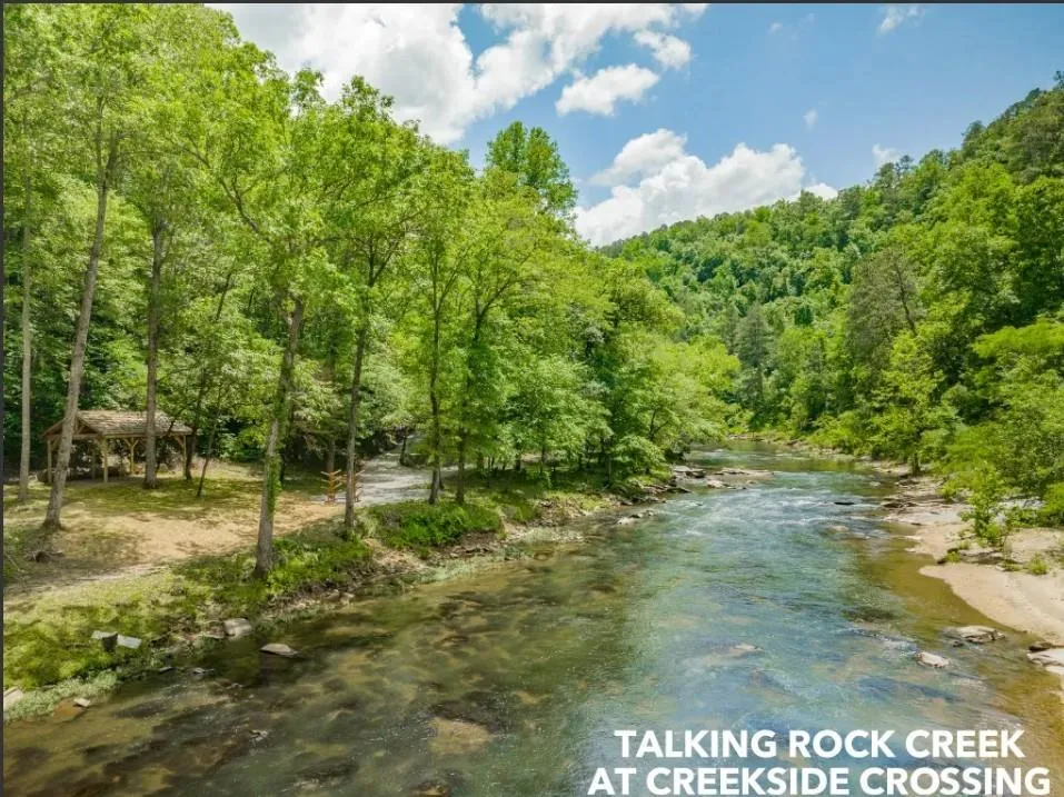 279 Shallow Water Trail Talking Rock, GA 30175