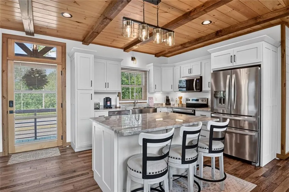 279 Shallow Water Trail Talking Rock, GA 30175