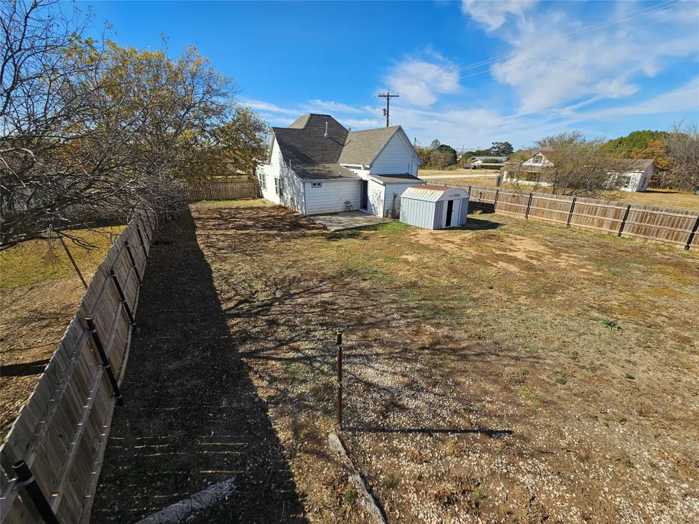 101 S Walnut Avenue Petrolia, TX 76377