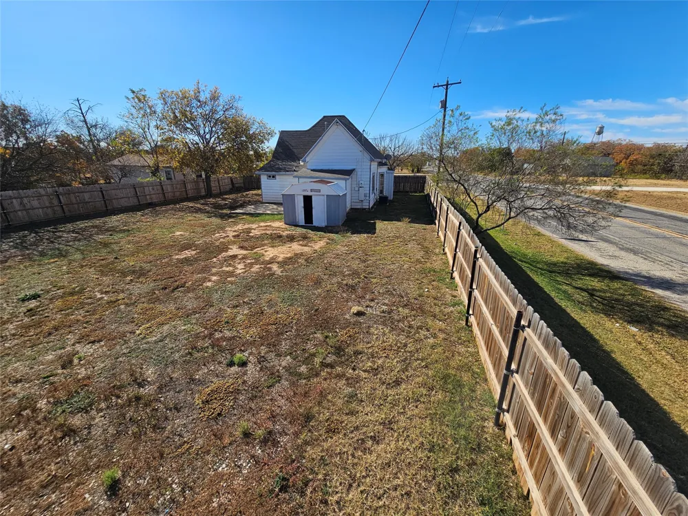 101 S Walnut Avenue Petrolia, TX 76377