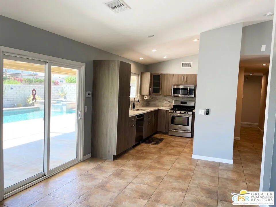 30399 Sterling Road Cathedral City, CA 92234