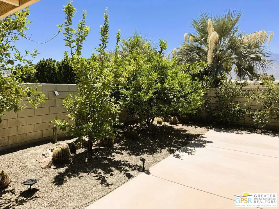 30399 Sterling Road Cathedral City, CA 92234