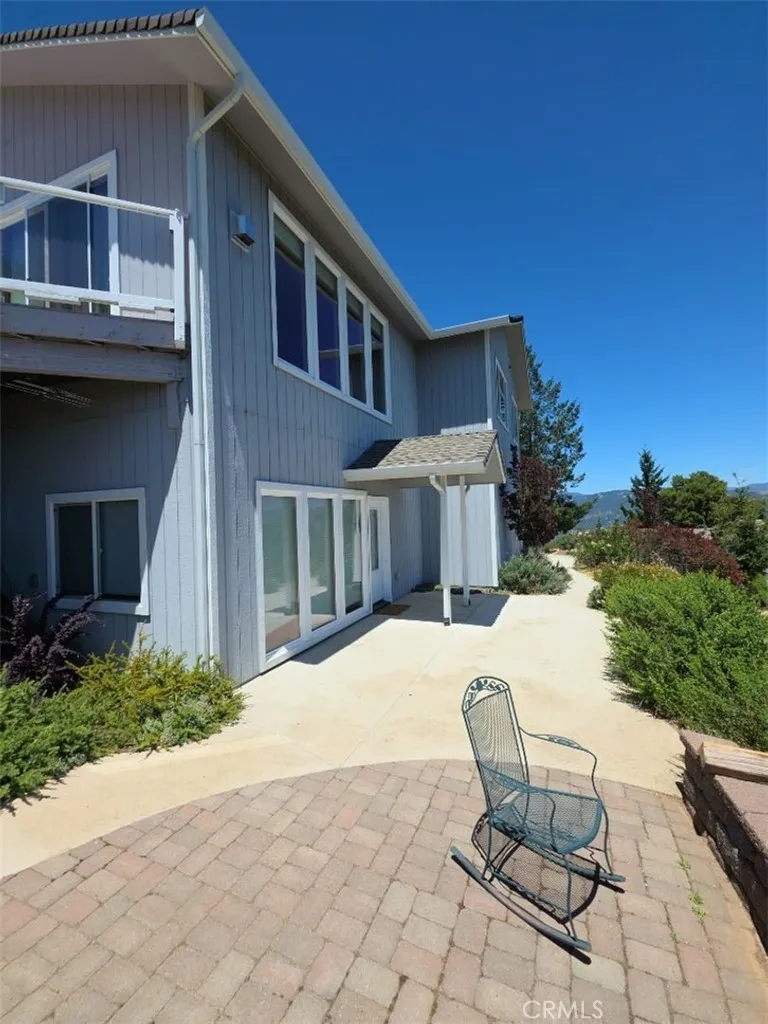 8115 Mountain Creast Drive Kelseyville, CA 95451