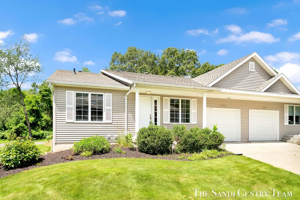 17632 Dustin Drive Spring Lake, MI 49456