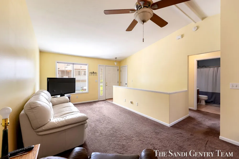 17632 Dustin Drive Spring Lake, MI 49456