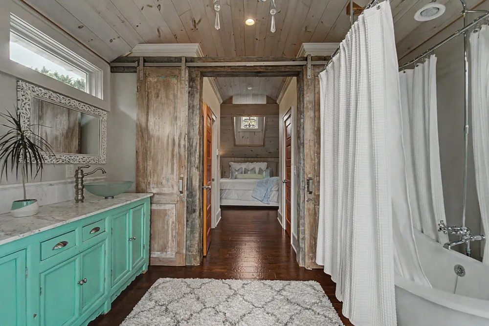 739 Mark Dowdle Road Franklin, NC 28734