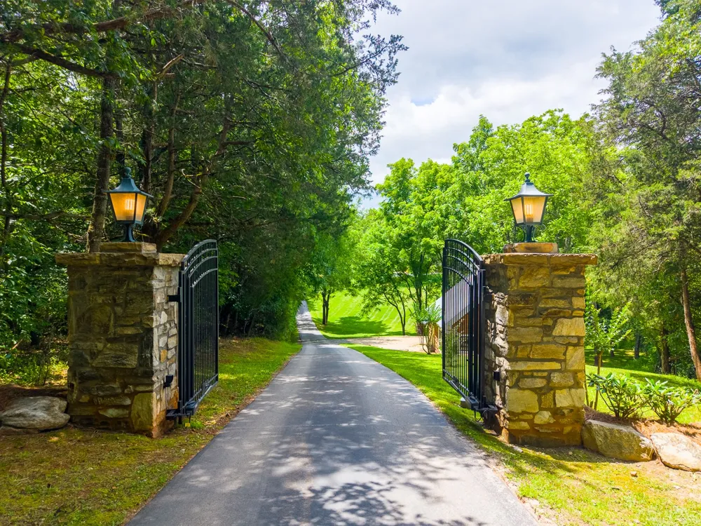 739 Mark Dowdle Road Franklin, NC 28734
