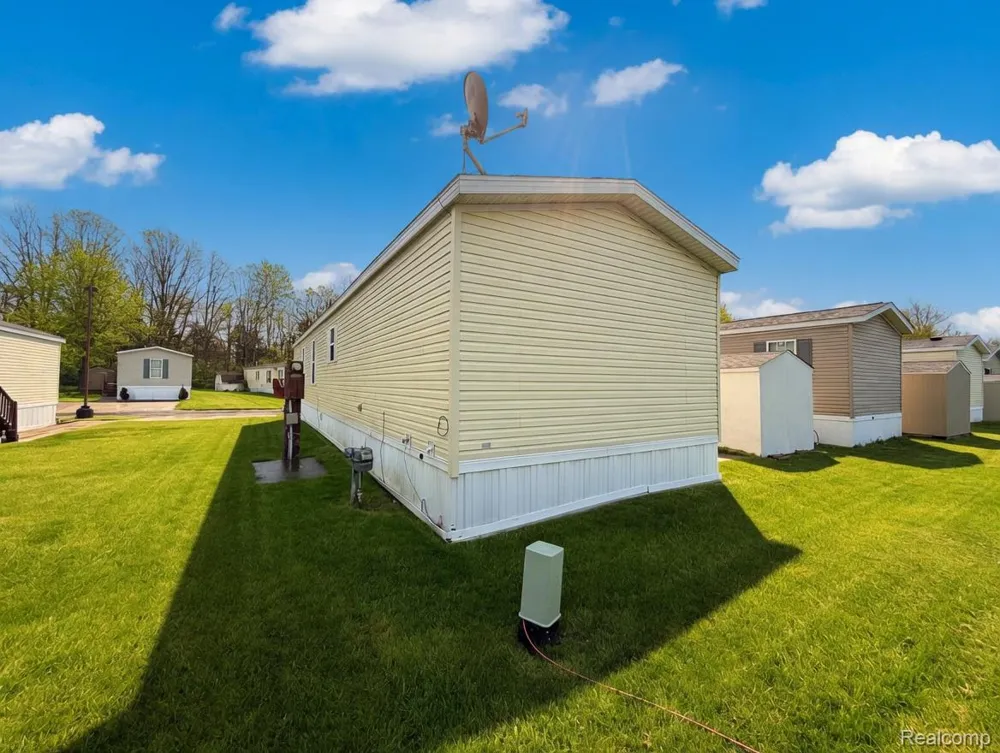 1567 Ocher St. Novi City, MI 48374