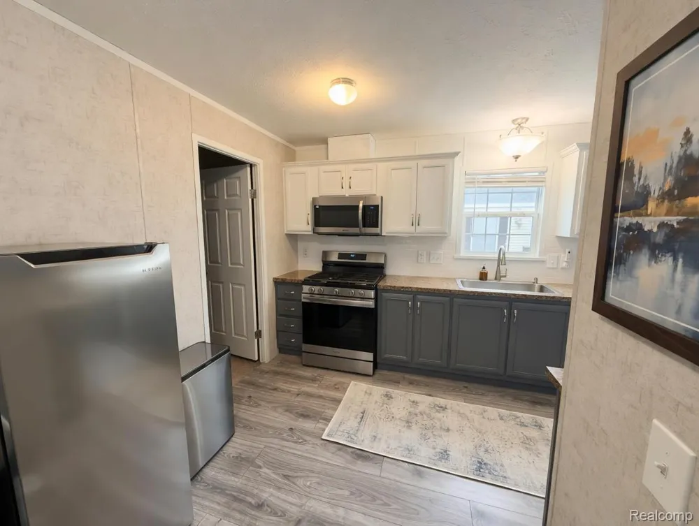 1567 Ocher St. Novi City, MI 48374