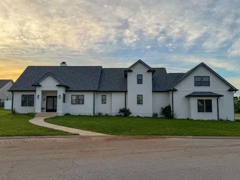100 Waycross Dr