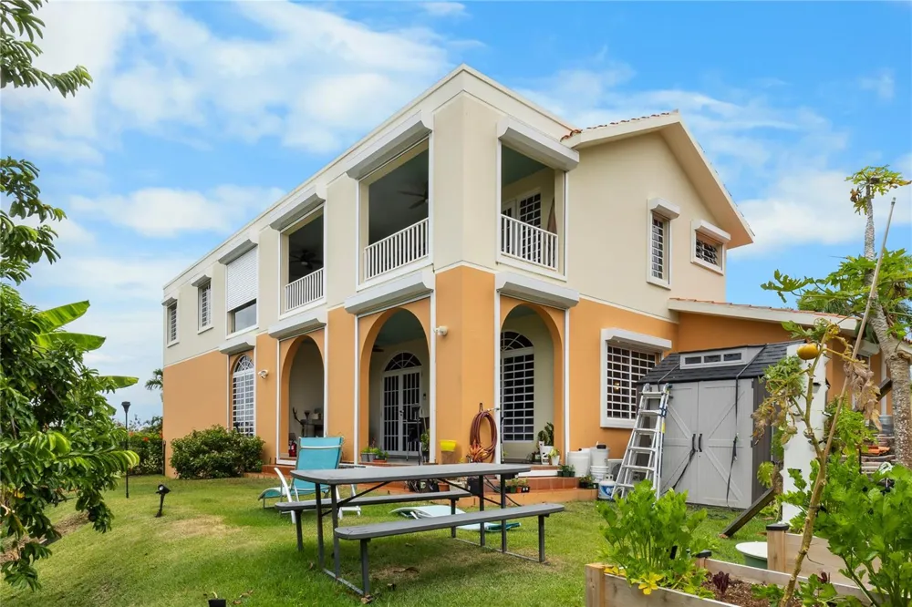 5 HARBOUR LIGHTS Humacao, PR 00791