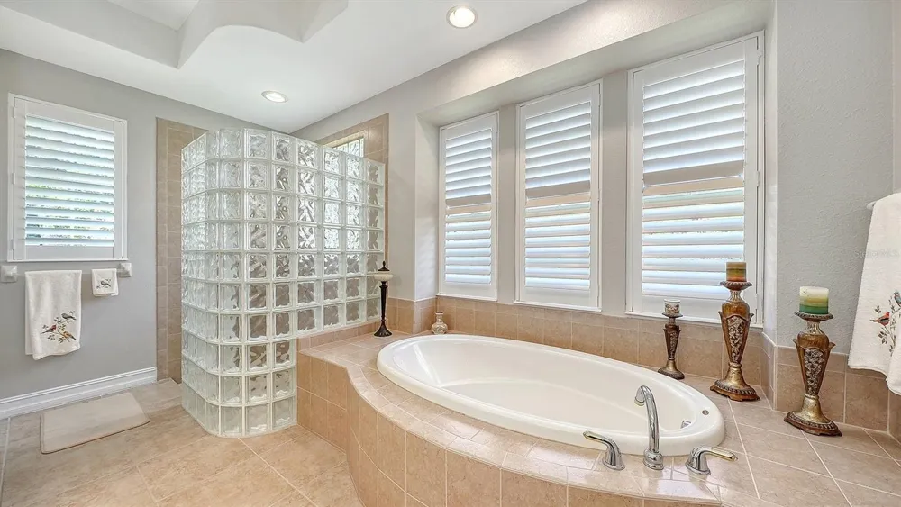 225 PESARO DRIVE North Venice, FL 34275