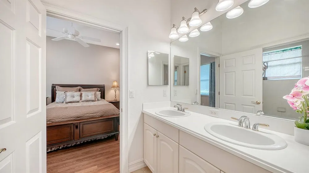 225 PESARO DRIVE North Venice, FL 34275