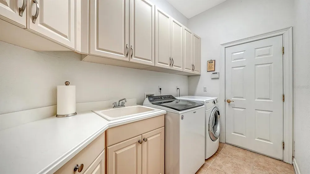 225 PESARO DRIVE North Venice, FL 34275