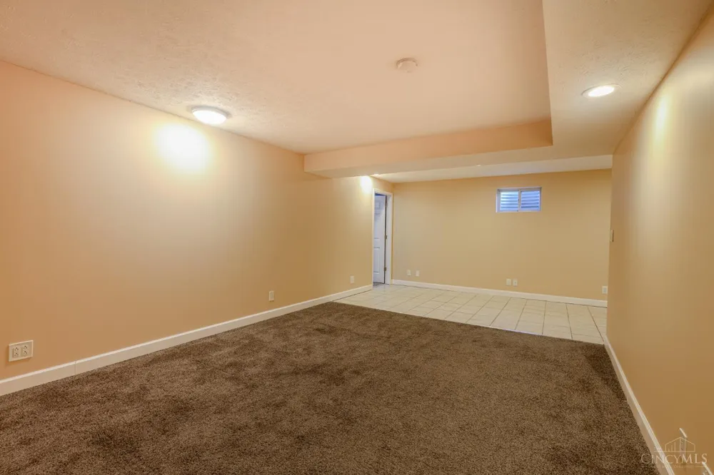 942 Pheasant Run Drive Trenton, OH 45067